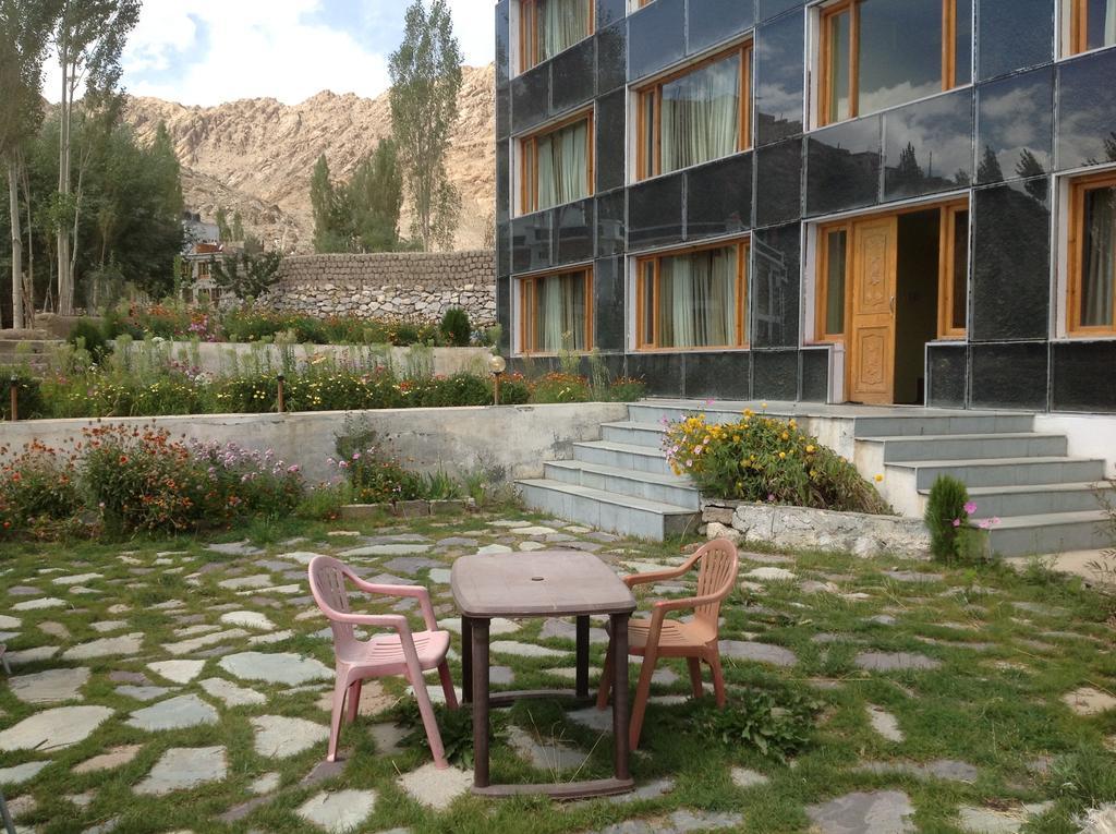 Hotel Panorama Leh Exterior foto